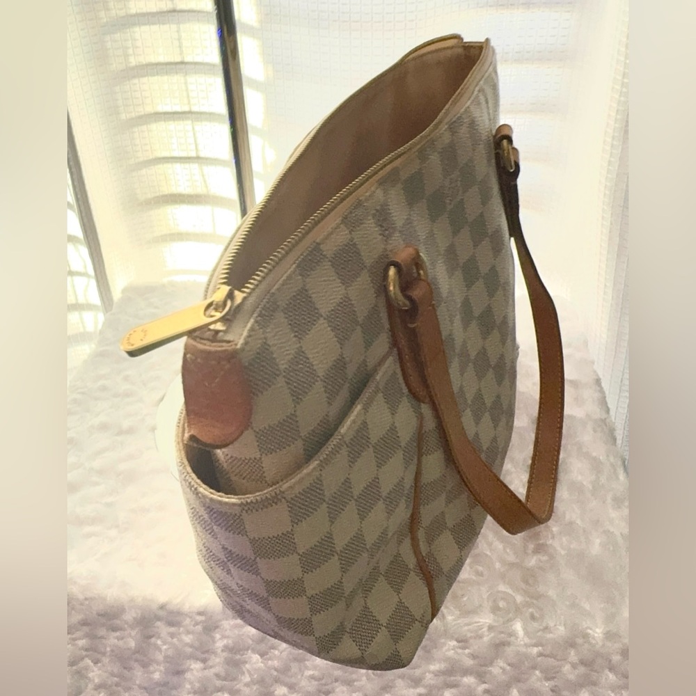 Host Pick Luxury ✨ VGUC LOUIS VUITTON Damier Azur Totally PM Tote Shoulderbag - Picture 14 of 17
